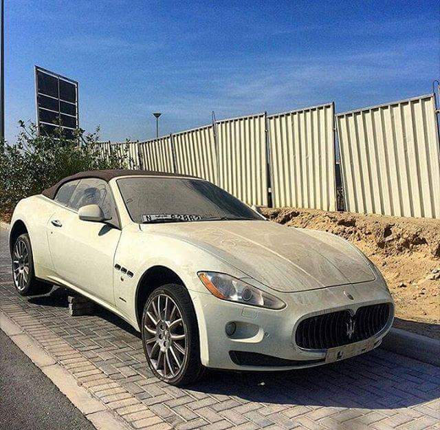 Maseratija je lastnih pustil kar pod milim nebom. Foto: 500Plus HP For Sale