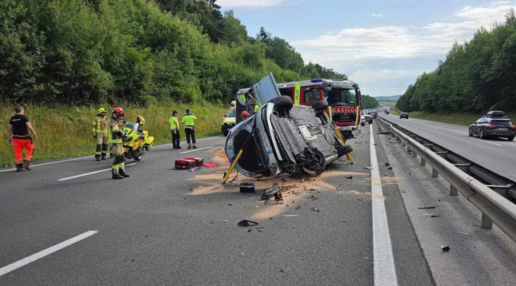 prometna nesreča avtocesta tepanje